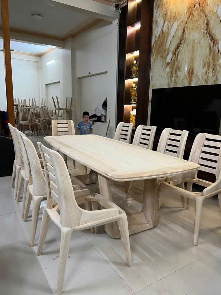 Bộ bàn ăn đẹp gỗ tự nhiên giá tốt, sản xuất trực tiếp