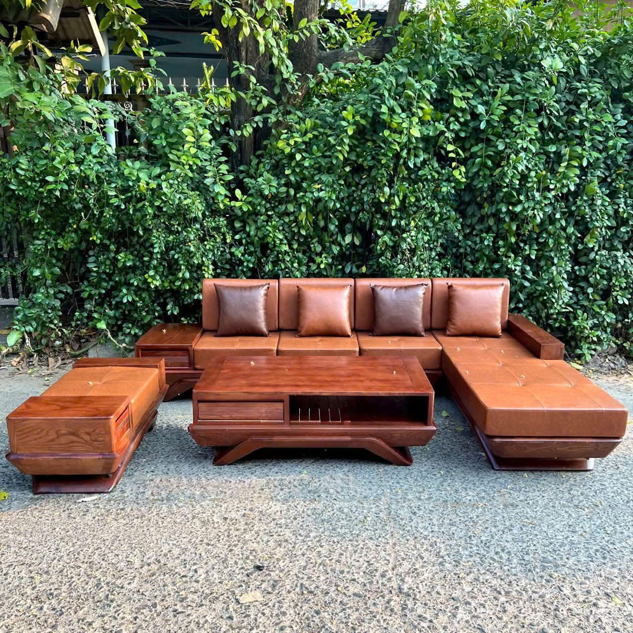 Sofa gỗ tự nhiên đẹp, chất lượng, hàng quy cách dày dặn, giá tốt