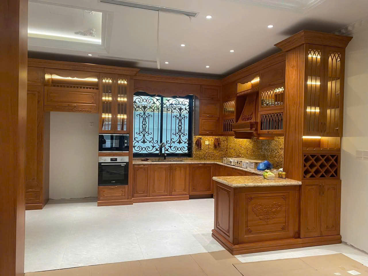Tủ bếp gỗ sồi